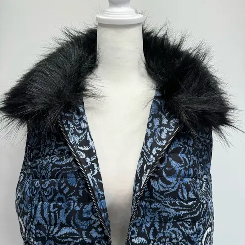 Chico's Chico’s Ombre Blue & Black Quilted Zip Front Vest with Removable Faux Fur Collar