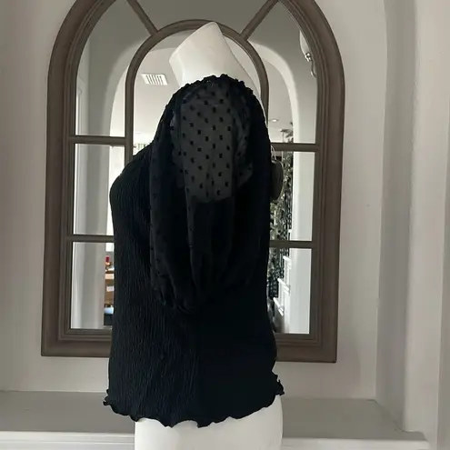 Status by Chenault Smocked Puff Sleeve Top in Black, Size L New w/Tag Black Size L