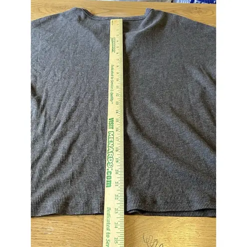 White Crow Shirt Women Size Small Ribbed Knit Short Sleeve V Neck Preppy Modern