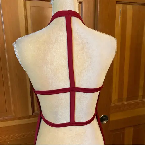 Nwt, Lavishly Paris Women’s Ruby Red Cape Style Halter Crop Top Size M