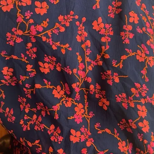 Slate + Willow Smocked Floral Flutter Sleeve Hourglass Midi Dress