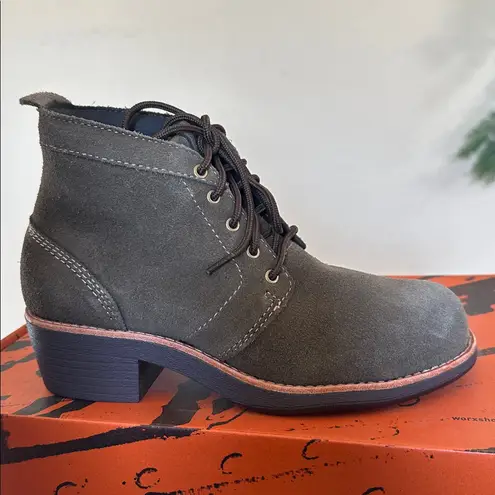 Worx by Red Wing Steel Toe Chukka Boots Lace Up 5124 size 6 Gray