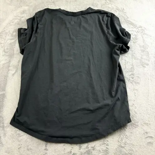 Lululemon  Womens Top Size 10 Short Sleeve Black Athletic Outdoors Preppy Boxy