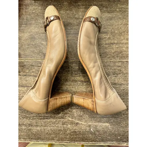 AGL Attilio Giusti Leombruni Leather Embossed Cap Toe Pump Heels 37.5 Tan Italy Size 7