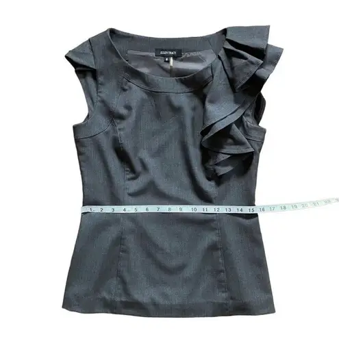 Ellen Tracy Grey Fitted Ruffle Flutter Sleeveless Crewneck Top Size 8