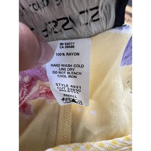 Carol Anderson Women's Rayon Dress Size Small Fruit Design Summer Beach Travel