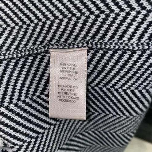 Leo & Nicole Black and White Geometric Knit Fringed Cardigan Sweater Size Small