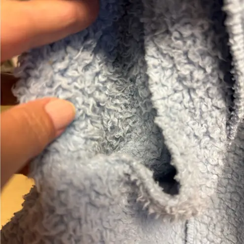 Nordic Beach  Light Blue Fleece Jacket - Image 4