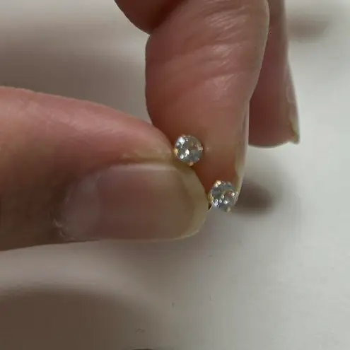 18k Gold Plated Round White Crystal Zircon 3mm Stud Earrings