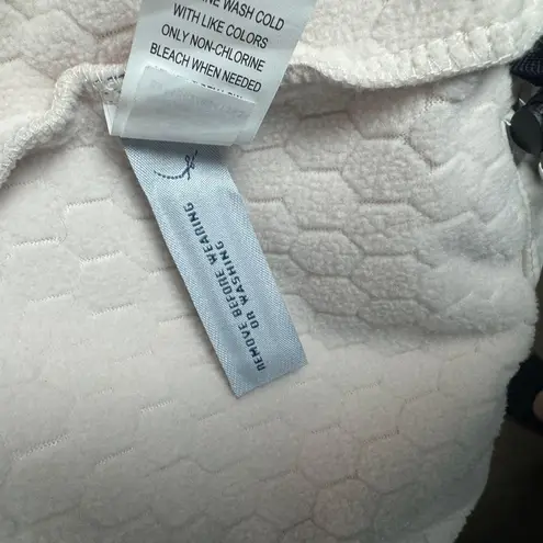 Magellan outdoors Women's Hickory Canyon Softshell Jacket in White Size XL - Image 10