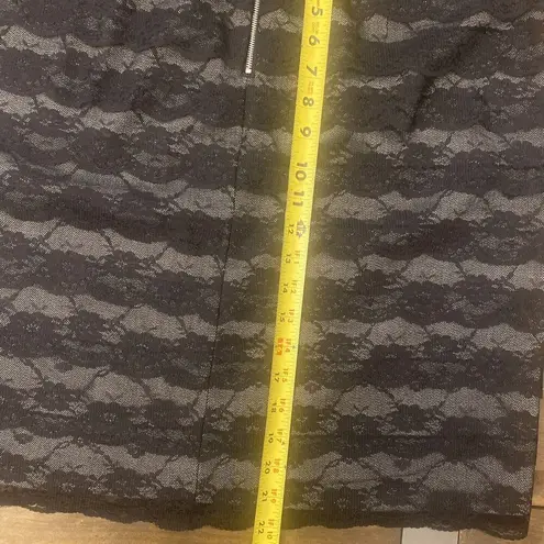 Sharagano  Studio Lace Tiered Knee Length Skirt Size 14‎