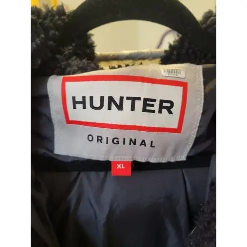 Hunter sz xl  Hoodie Puffer Jacket in dark blue zip up  colorblock fur hood coat