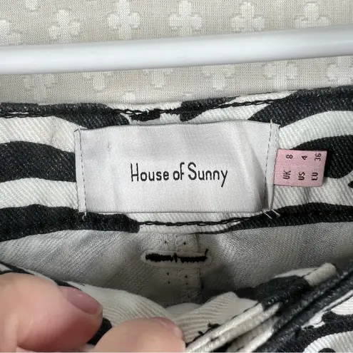 House of Sunny Black White Zebra Print High Rise Straight Leg Jeans Size 4