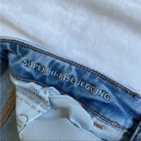 American Eagle  Destroyed Super Hi Rise Jeans