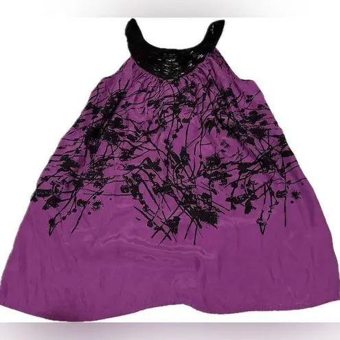 Karen Kane Purple & Black Print Halter Top - Size M women’s NWOT