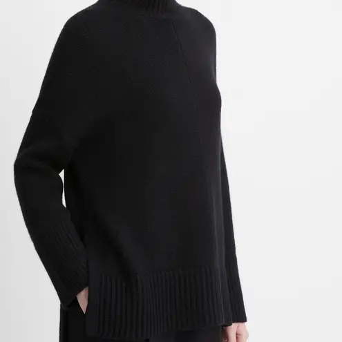 Vince  Wool and Cashmere Trapeze Turtleneck Sweater