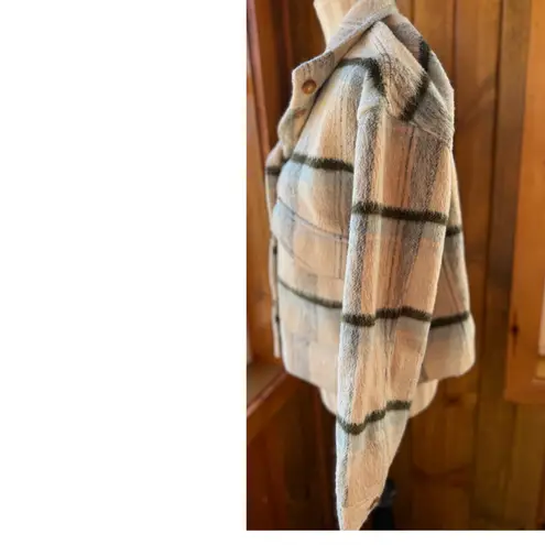 BAGATELLE COLLECTION Women Plaid Shacket Jacket Beige Blue Green Button Size S Tan