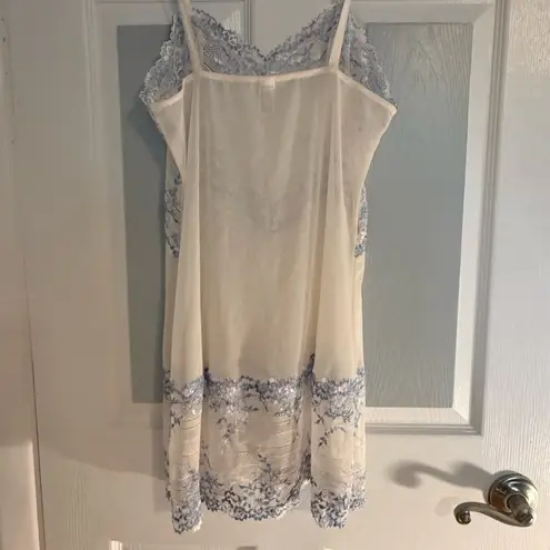 Wacoal Embrace Lace Chemise