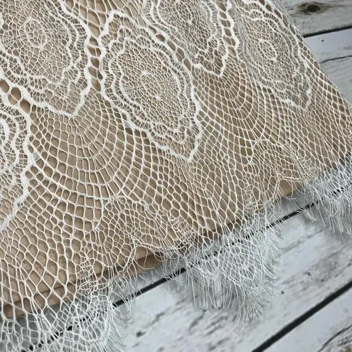 Caribbean Queen 🌴 Lace White/Tan Mini Skirt Size S