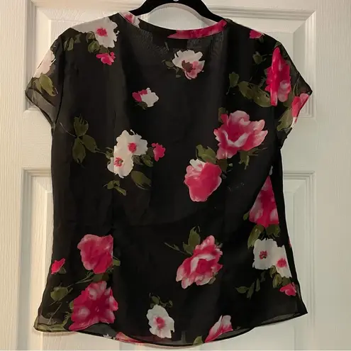 Jones Wear Black Floral Blouse - Size 6