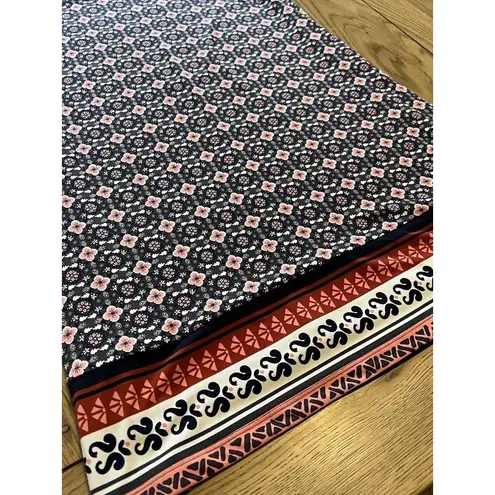 Magnolia Grace Women’s Size Medium Multi Color Floral Stretch A