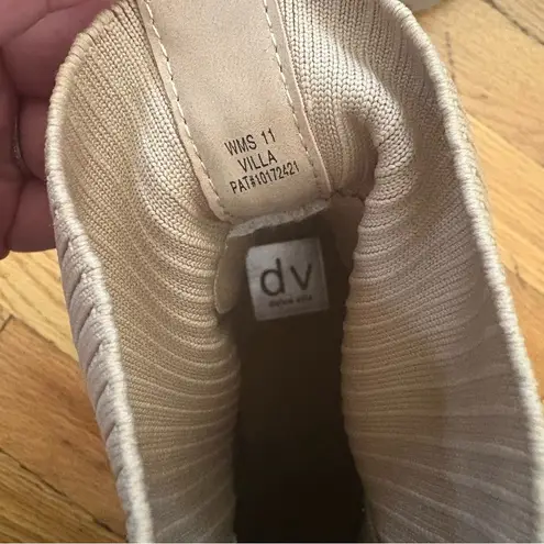 Dolce Vita Lugged Sole Chelsea Boots Size 11 Tan