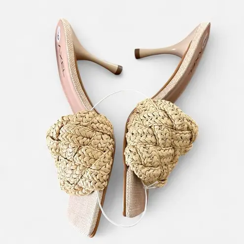Axel tan nude straw woven square toe heeled slip on sandals sz 6 women