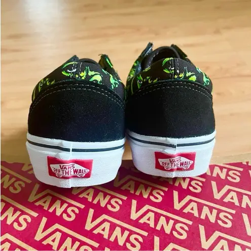 Vans  Old Skool Low Top Black Green
Canvas Suede Sneakers
VNOA4BW2BML Women 8.OUS