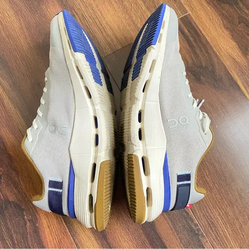 on cloud  Cloudnova Form 2 Silver/Heather With Blue and Brown thumbnail 4