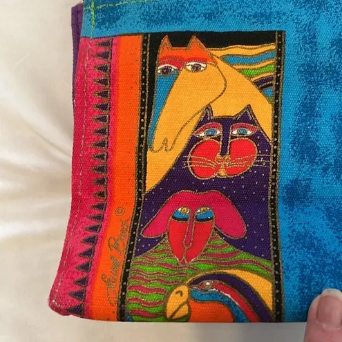 Laurel Birch small bag wood handle bird dog cat horse design wood dog tag EUC Green