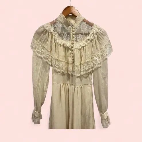 Handmade Stunning vintage 60’s-70’s boho lace prairie maxi ruffle dress delicate buttons