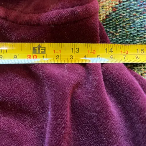 New York & Company Red Velvet Velour Hoodie Sweatshirt Silk Top SZ M Designer Size M