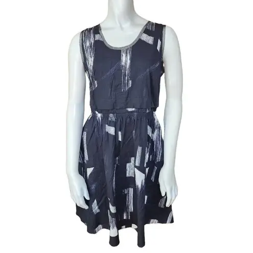 NWT Simply Vera Vera Wang Black & White Sleeveless Dress with Pockets (S)