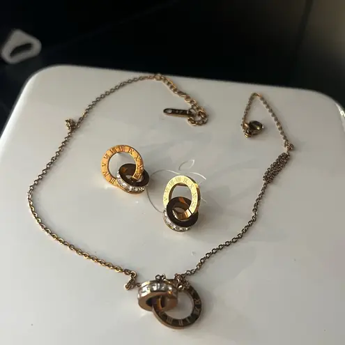 Elegant Gold and Brown Jewelry Set