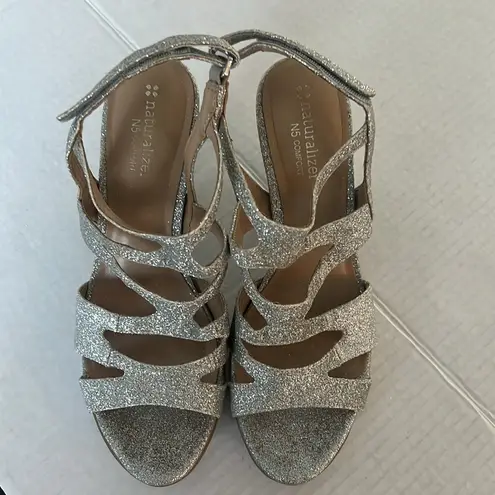 Naturalizer Silver Glitter Sparkle Dianna Heeled Sandal, size 7 @