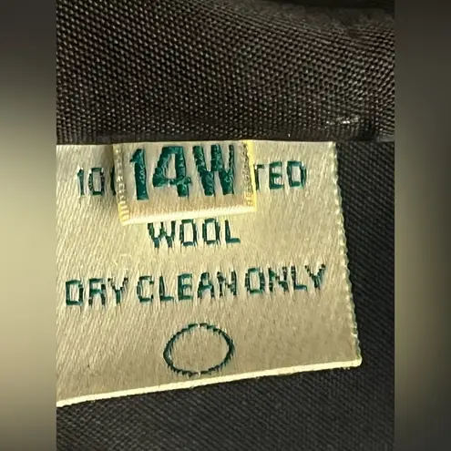 Austin Reed black worsted wool blazer Size 14W