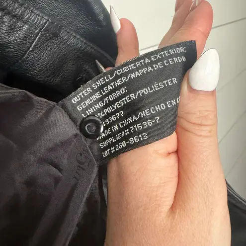 East 5th Fifth Women’s Large Black Leather Jacket Y2K 2000s