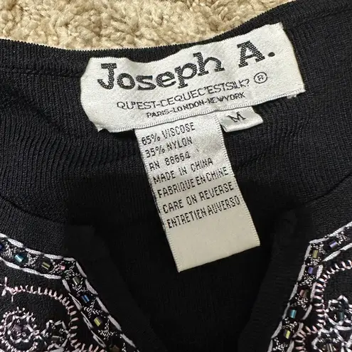 Joseph A . Women’s size Medium black V-neck sweater embroidery detail office