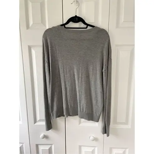 Feel the Piece Violetta Star V Neck Thumbhole Sweater