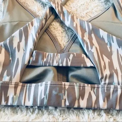 JoyLab  Gray Camo Pattern Sports Bra Size Small