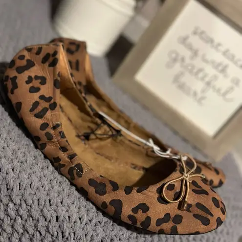 Charming Charlie NWT Cheetah Leopard Animal Print Ballet Flat Shoes - Image 2