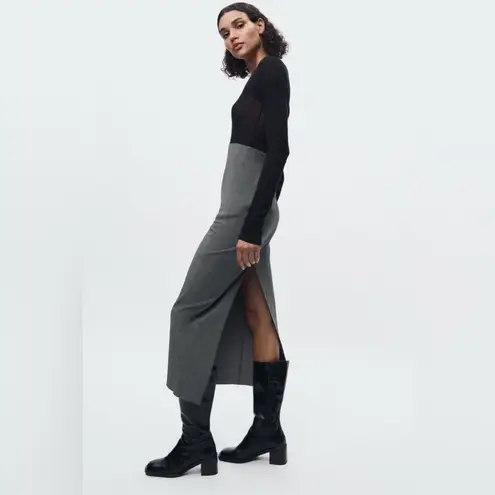 ZARA  MIDI Pencil Skirt With Slit  On The Back