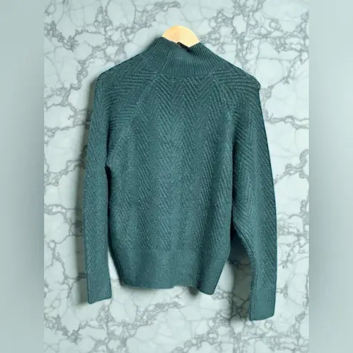 Abercrombie & Fitch  Mockneck Chevron Sweater in Forest Green - Image 11