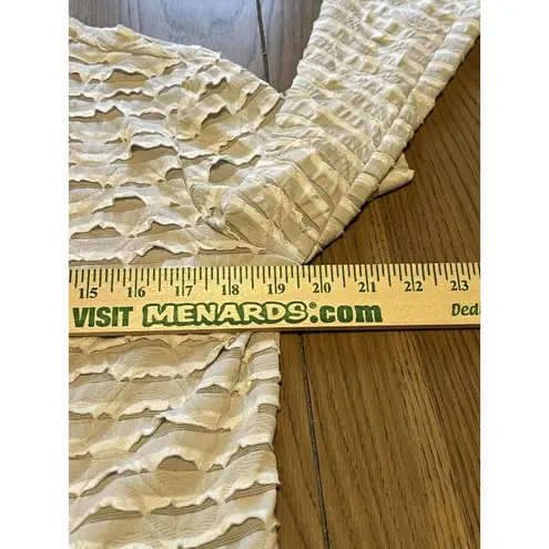 Frank Lyman Cardigan Size 12 Textured Classic City Designer Modern Professional