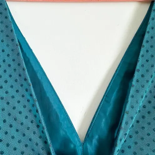 Monique Lhuillier Teal Mesh Formal Gown Sleeveless mesh insert Formal Dress 16