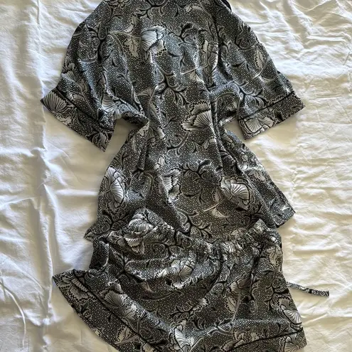 Rachel Ashwell Black and White Floral Pijamas