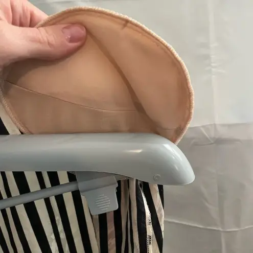 Vintage‎ white and black striped floral 100% silk jacket/cardigan size 10