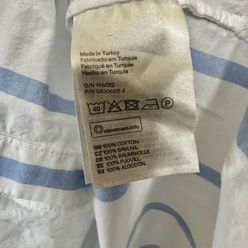 H & M blue and white striped long sleeved button down shirt