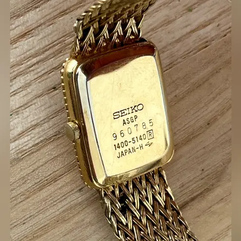 Seiko Single Quartz Rare Vintage Gold Plated Ladies Watch Gold Bracelet Dial