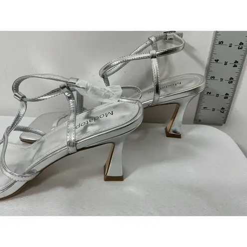 Womans NWOT Modatope Strappy Open Toe Slingback Formal Sandals 10 Silver